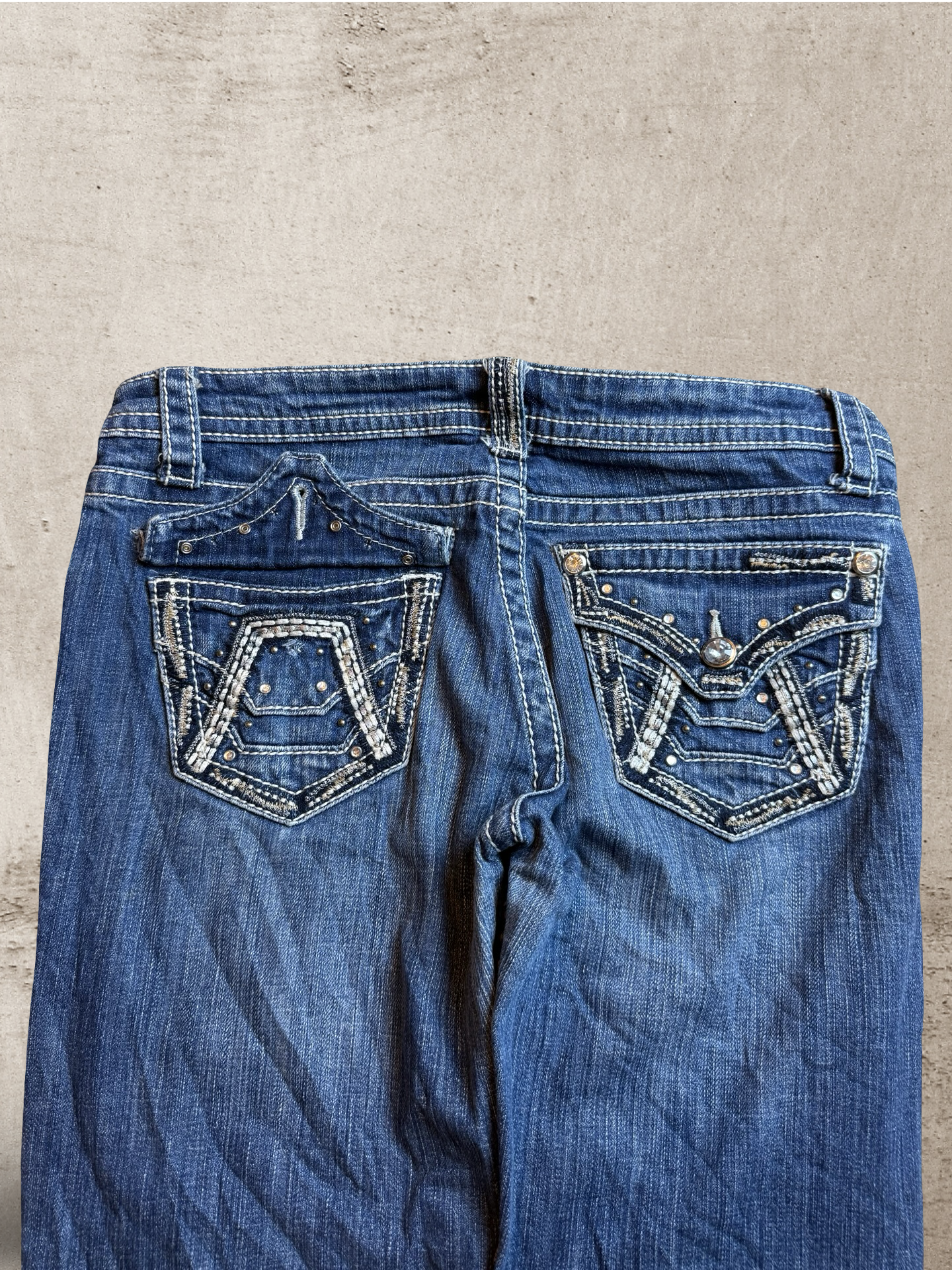 Embroidered Vintage Jeans | W33 L33