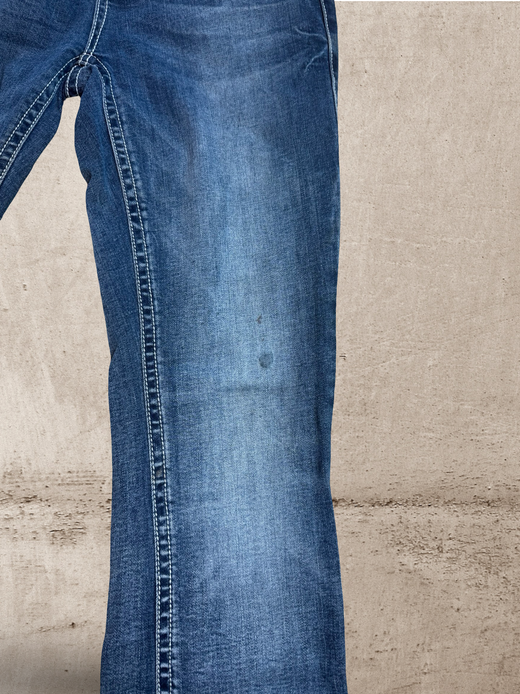 Embroidered Vintage Jeans | W27 L33