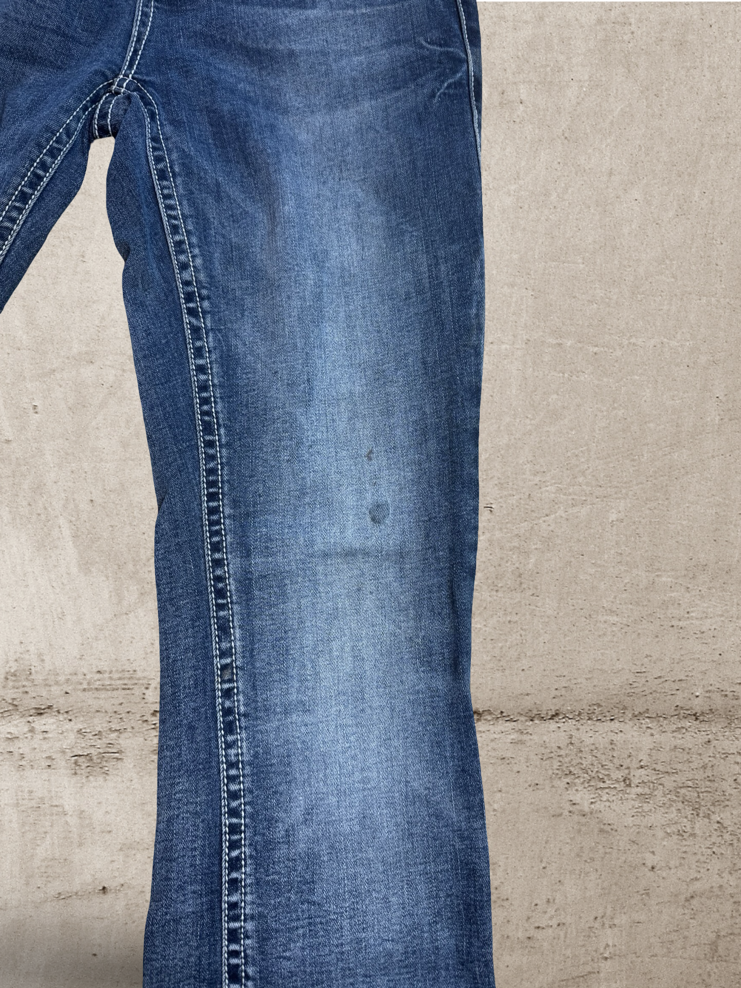 Embroidered Vintage Jeans | W27 L33