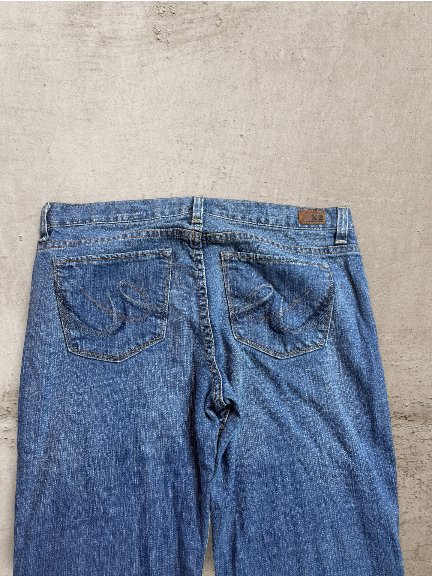 Embroidered Vintage Jeans | W33 L30
