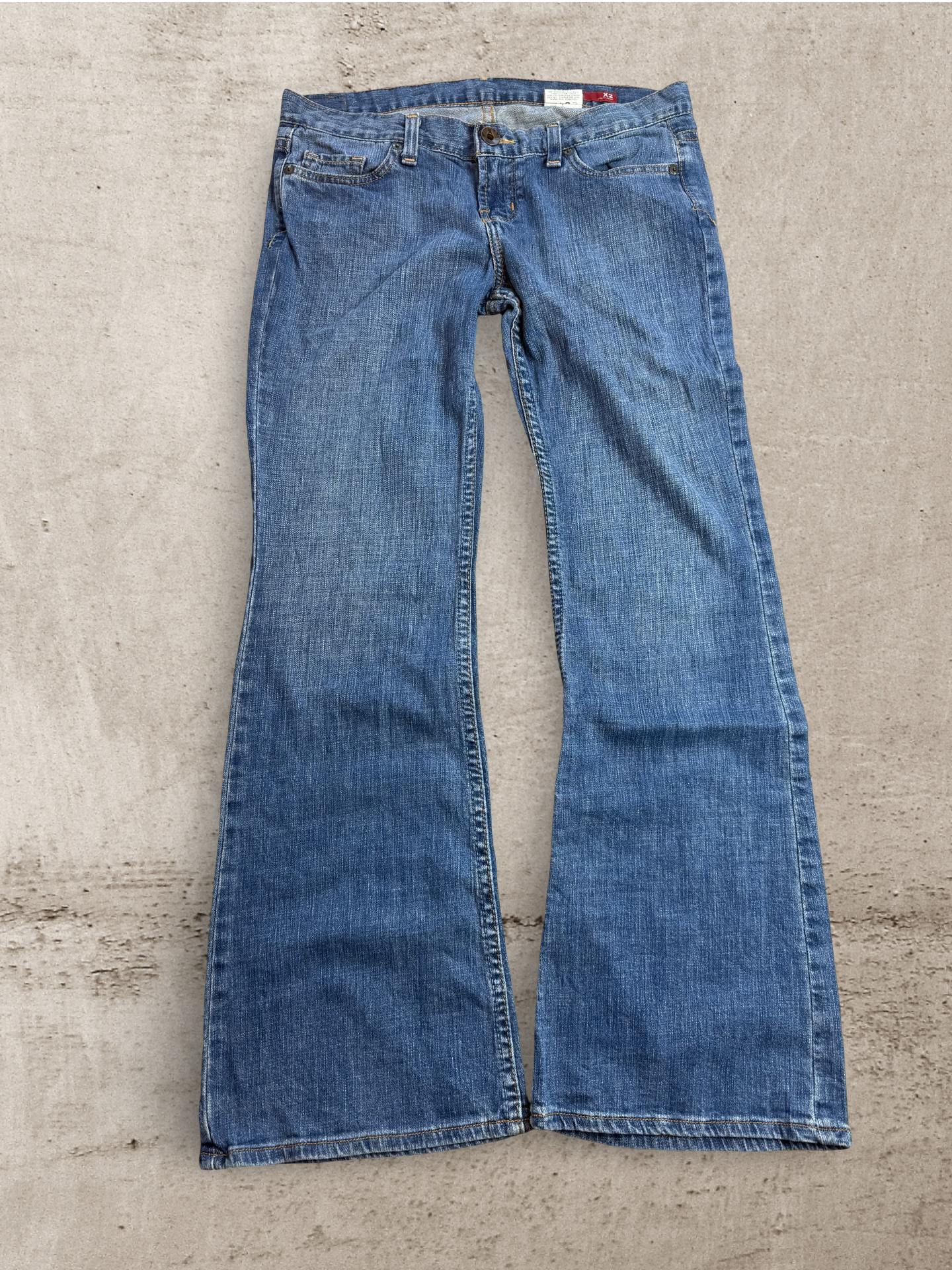 Embroidered Vintage Jeans | W33 L30
