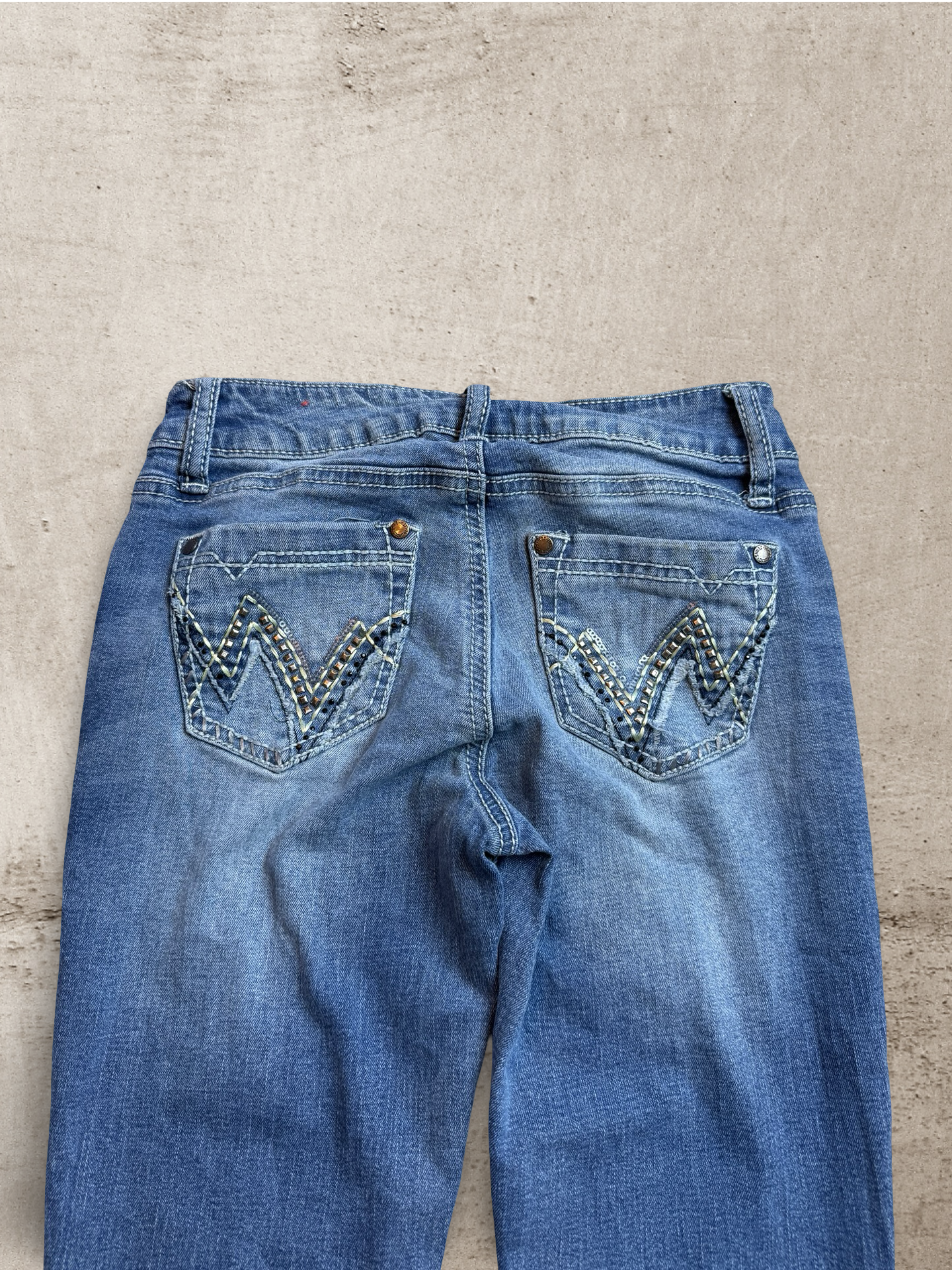 Embroidered Vintage Jeans | W27 L30