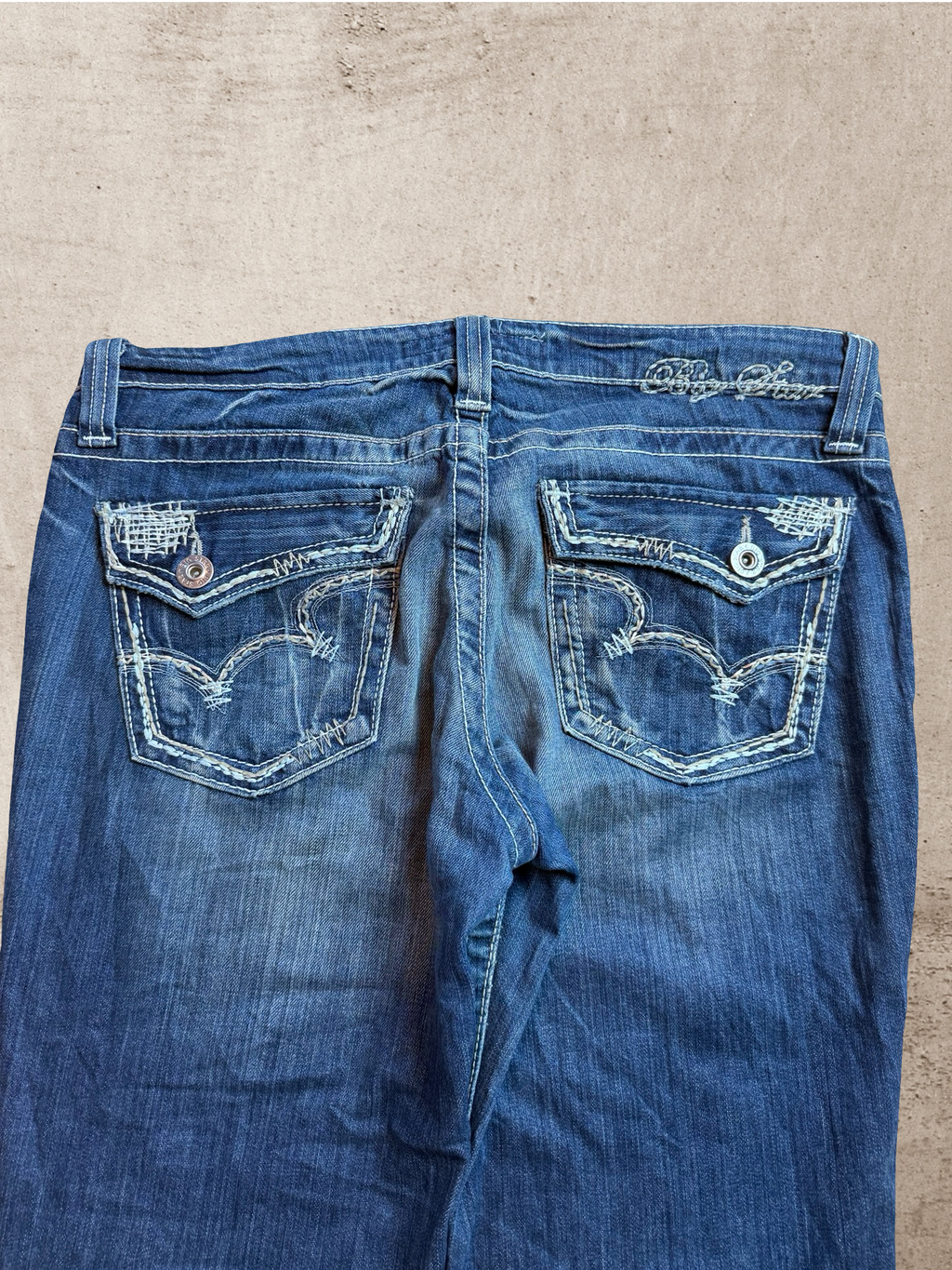 Embroidered Vintage Jeans | W36 L32