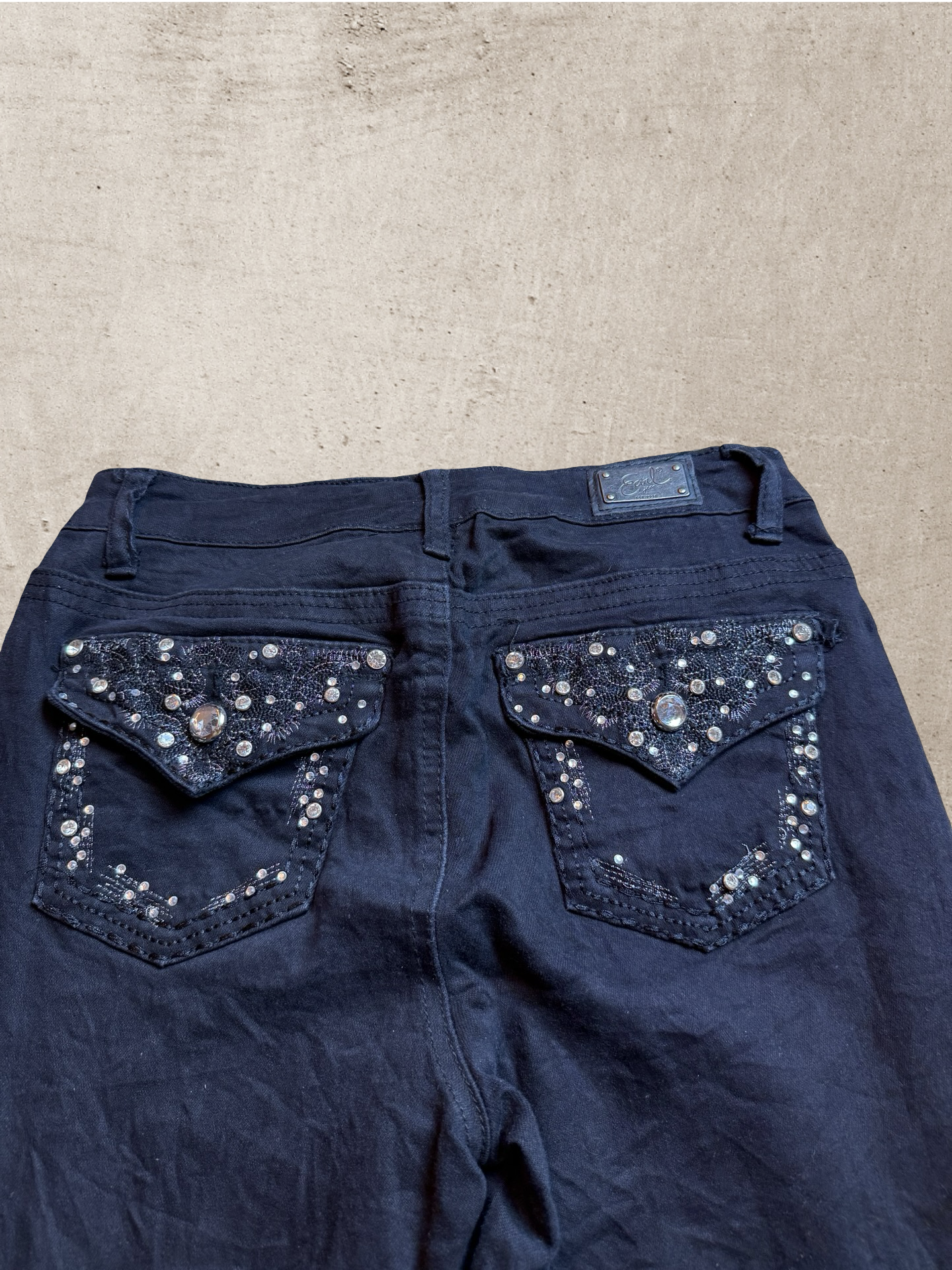 Embroidered Vintage Jeans | W27 L33