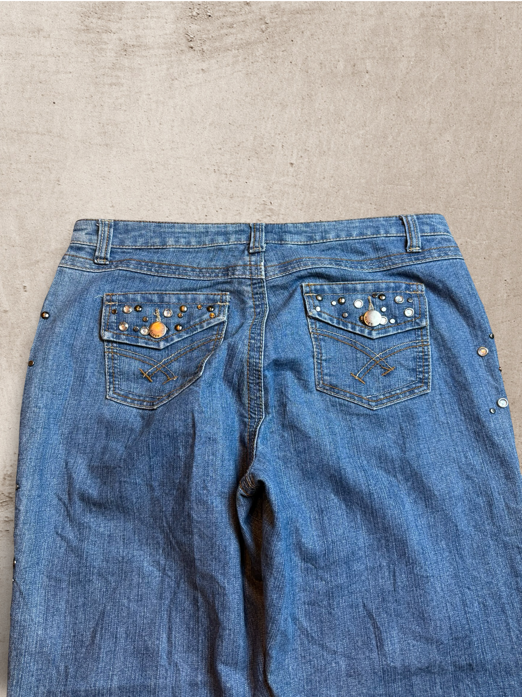 Embroidered Vintage Jeans | W36 L30