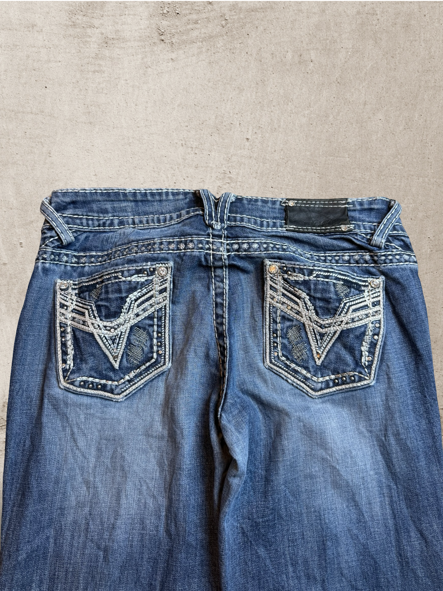Embroidered Vintage Jeans | W32 L32